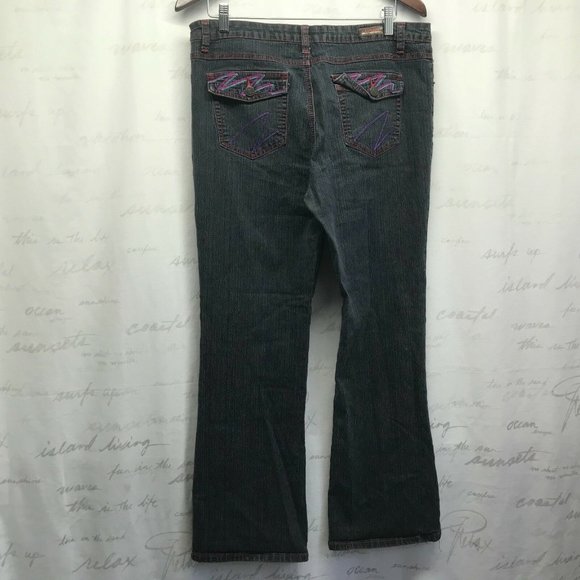 CJ Jeans Size 15  Black  Embroidered Pockets Flare - Picture 6 of 6